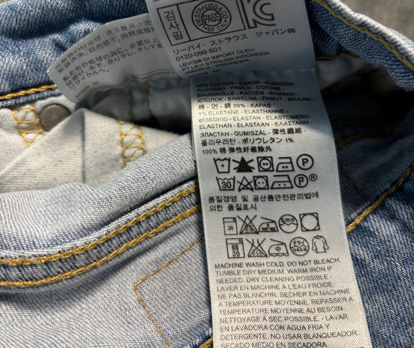 Thrifted Levi's 511 Slim Fit Jeans - Size 30 x 30