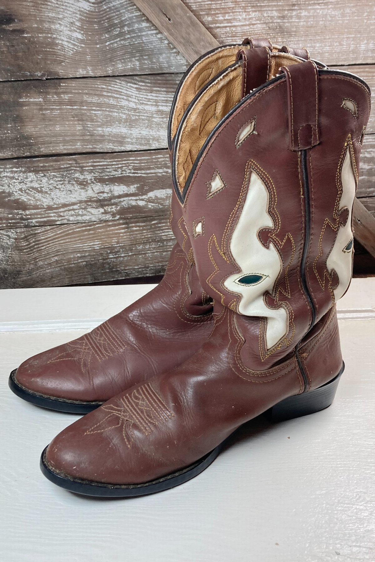 Vintage Justin Leather Embroidered Cowboy Boots- Men's Size 6D