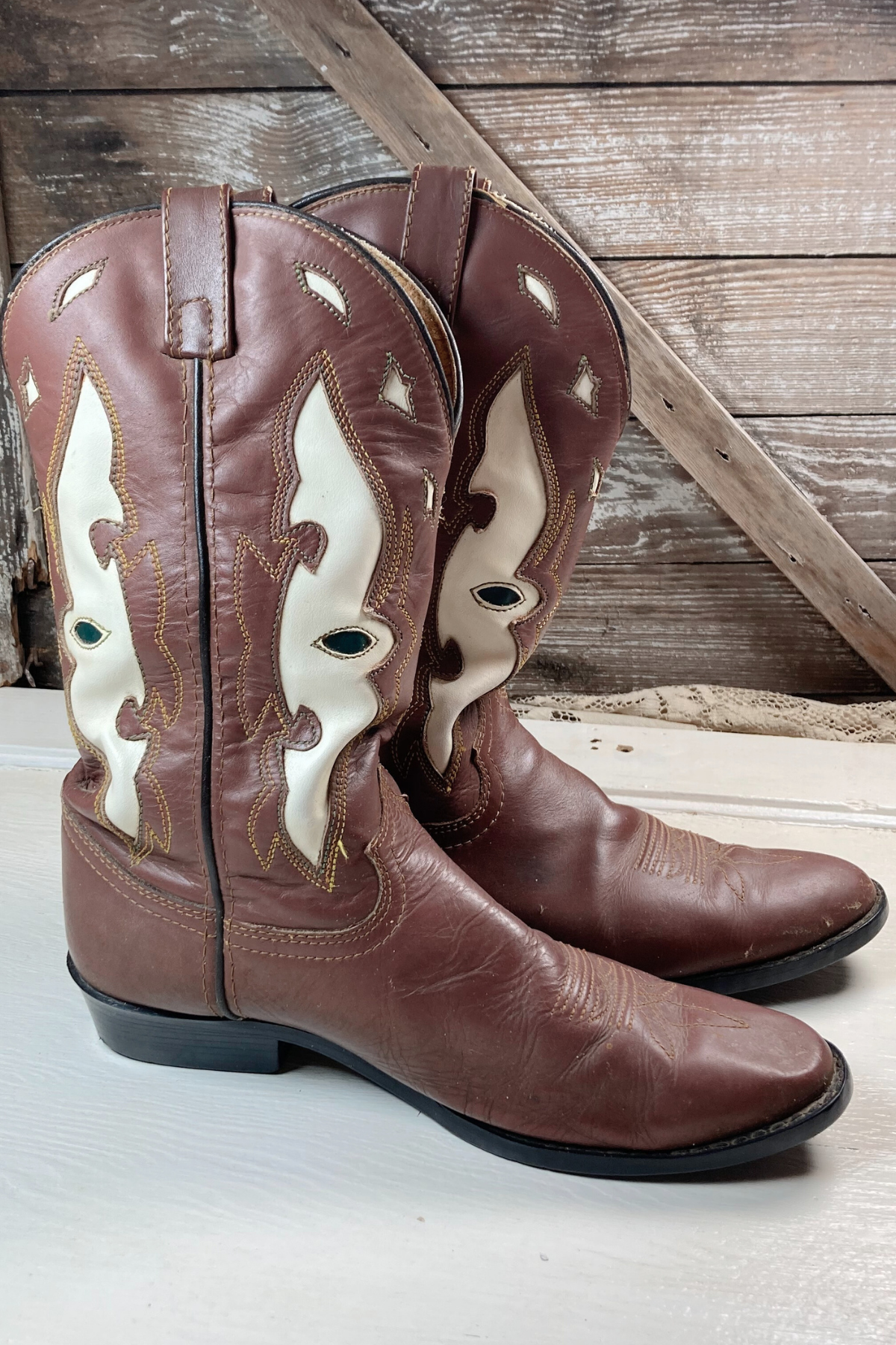 Vintage Justin Leather Embroidered Cowboy Boots- Men's Size 6D