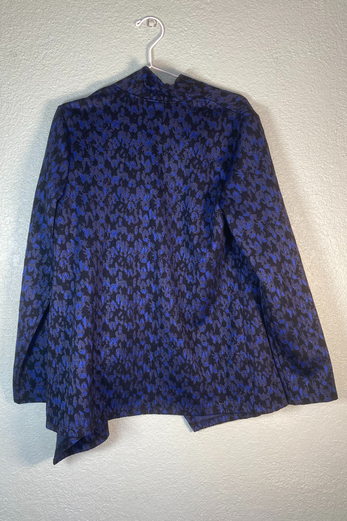 Thrifted  J. Blue & Black Long Sleeve Jacket - Size Medium