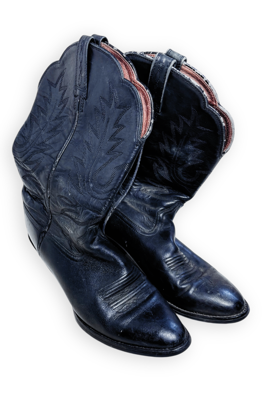 Thrifted Women’s Ariat Black Cowboy Boots - Size 8