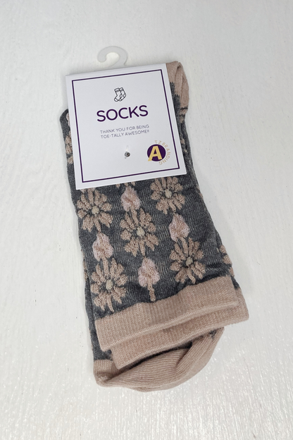 Rufia Floral Knit Vintage Style Socks