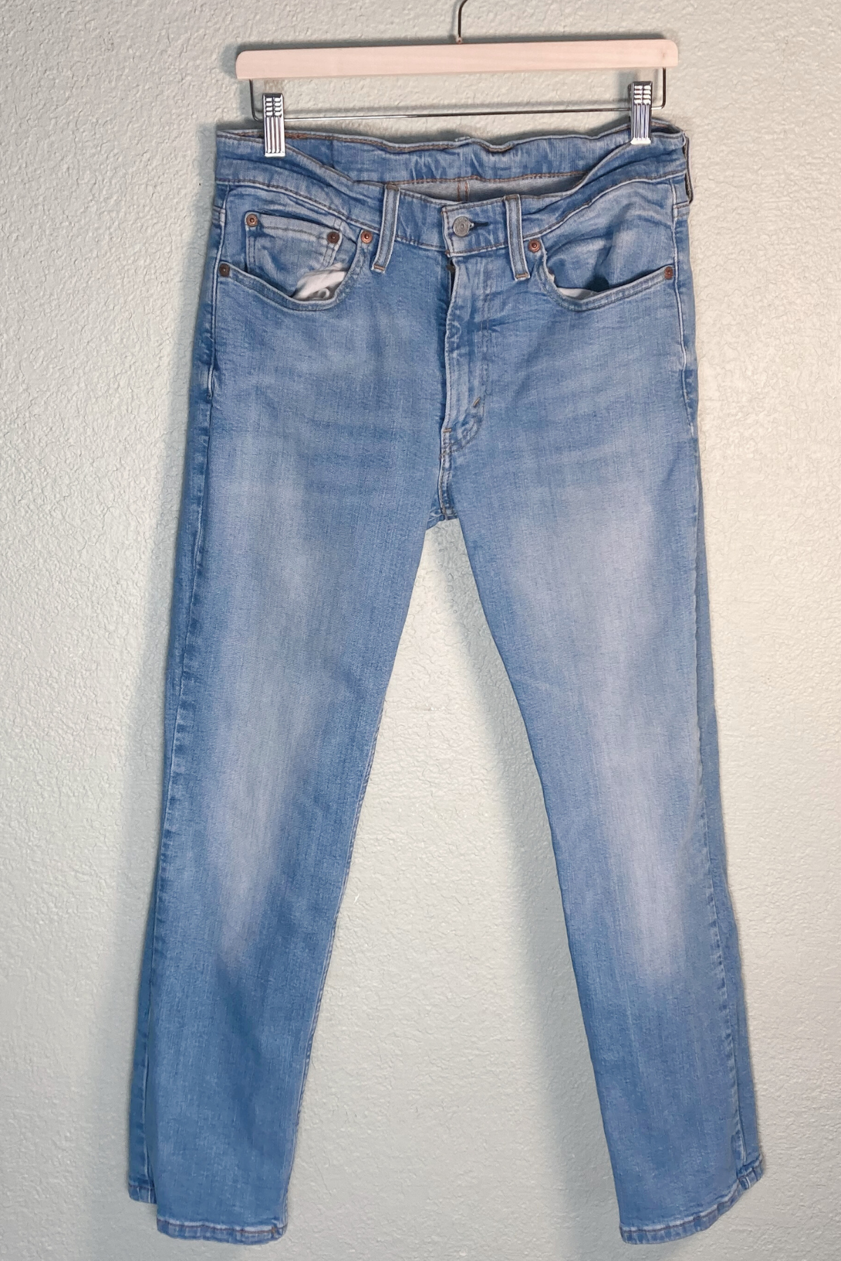 Thrifted 514 Levi Blue Jeans - Size 32x29