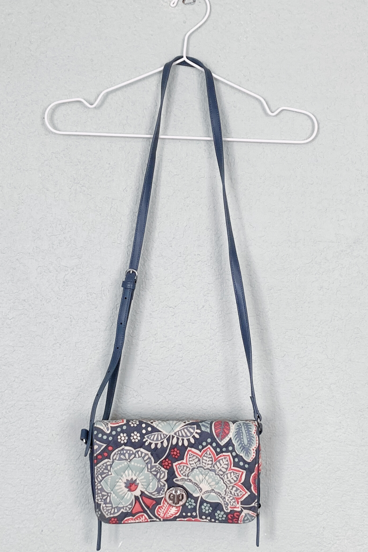 Thrifted Vera Bradley CrossBody Floral Purse