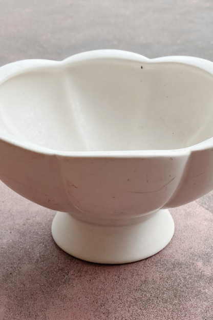Vintage USA Hyalyn 426 Planter