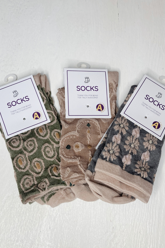 Rufia Floral Knit Vintage Style Socks