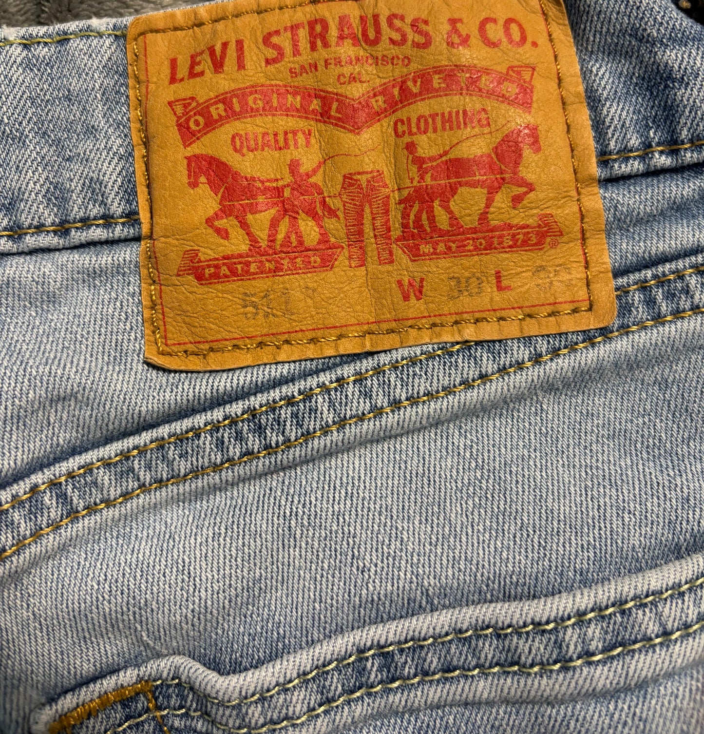Thrifted Levi's 511 Slim Fit Jeans - Size 30 x 30