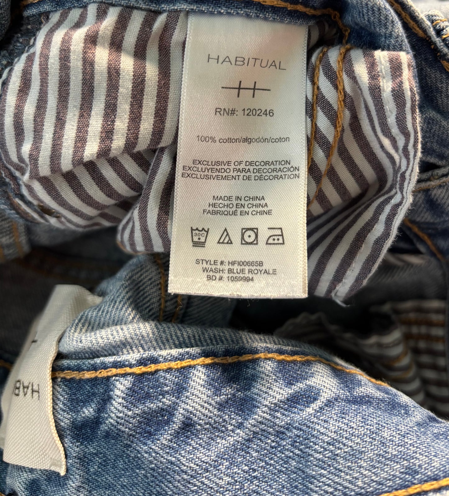 Thrifted Habitual Distressed Cuffed Jeans - Size 26