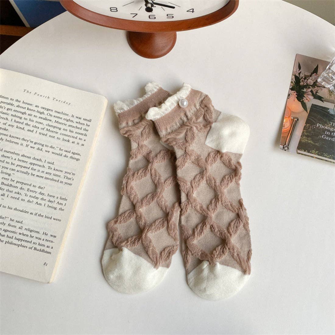 Rufia Ruffle Pearl Decorated Ankle Socks